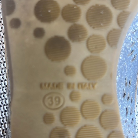 Jimmy Choo vintage silver shoes! - Picture 6 of 8